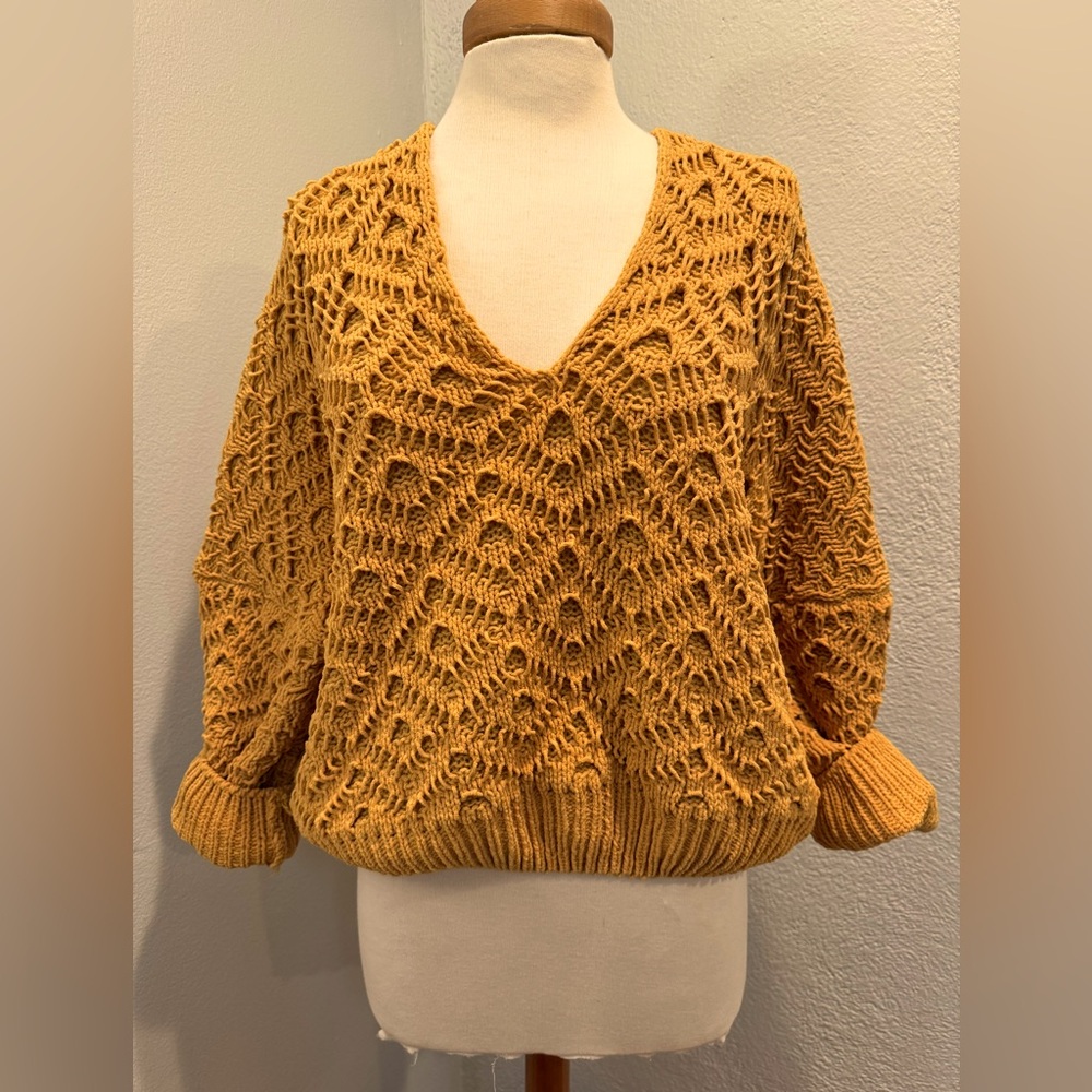Women’s Gold FAVLUX Fashion sweater
